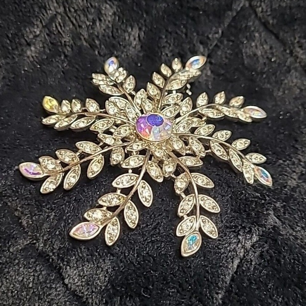 Avon Snowflake Brooch Pin Silver Plate Aurora Borealis Rhinestone